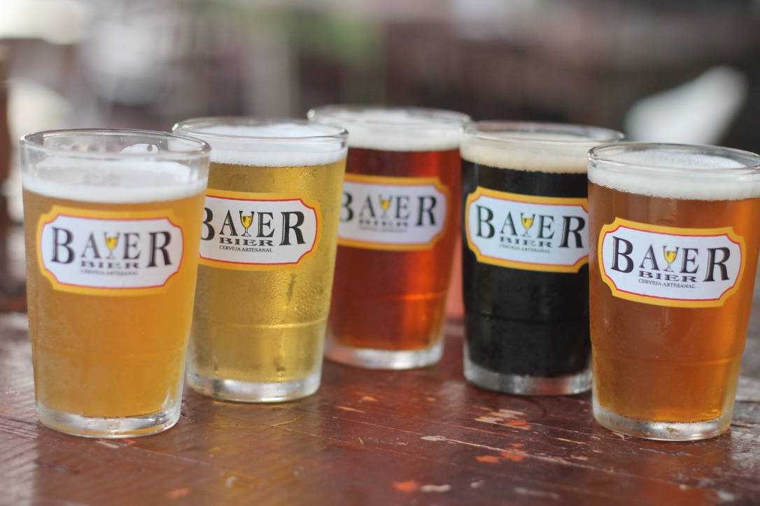 Bayer Bier ganha destaque com ações na rádio