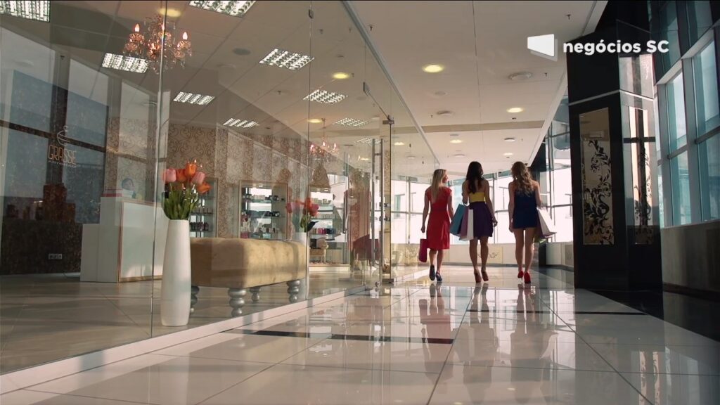 Neumarkt Shopping comemora 30 anos com novidades