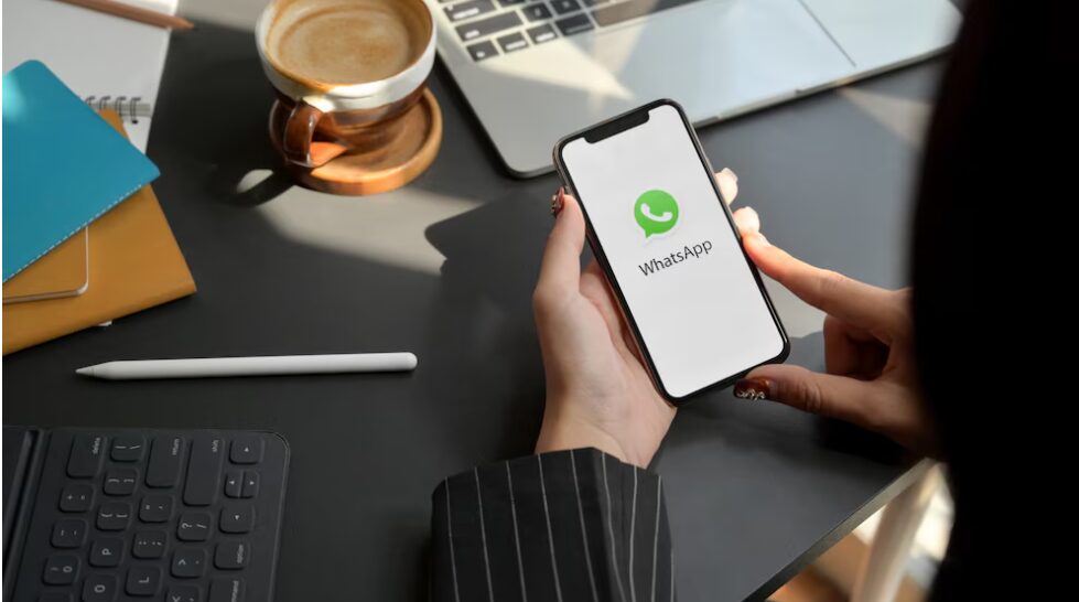 Veja 4 maneiras inteligentes de usar o WhatsApp para empresas