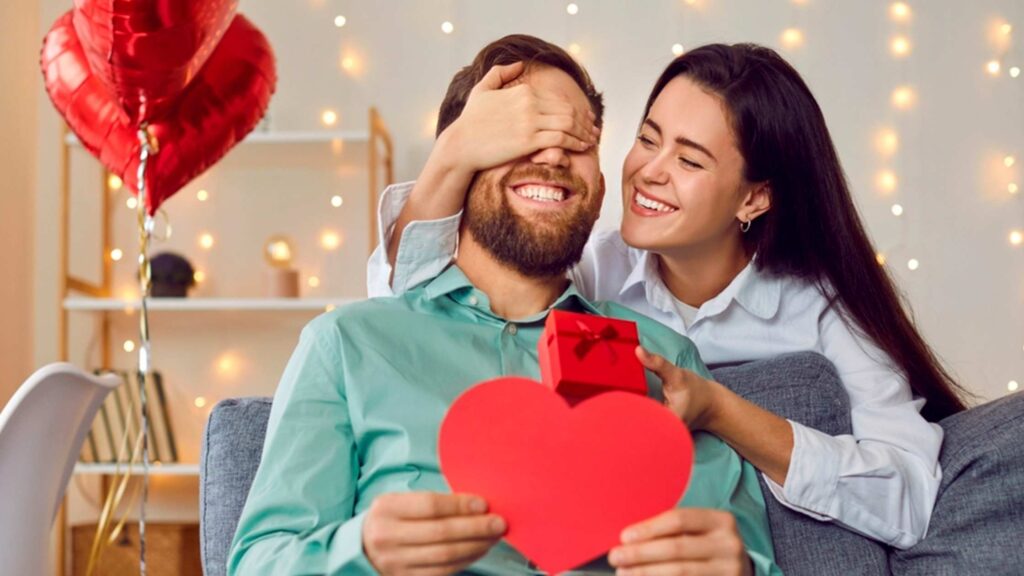 Dia dos Namorados: 66% dos brasileiros devem comprar presentes