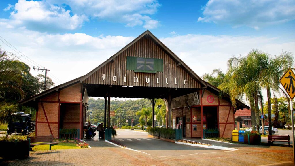 Conheça o perfil do consumidor de Joinville em dados