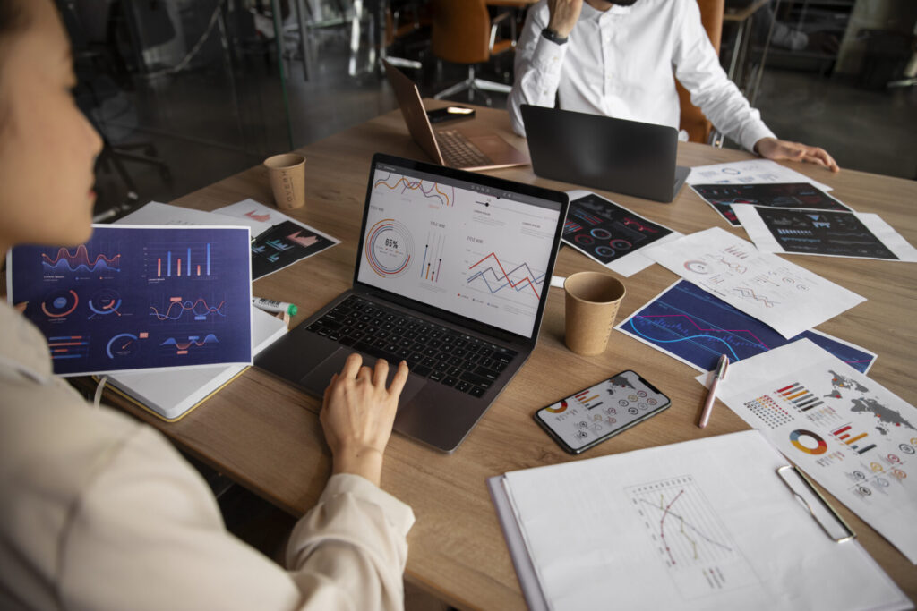 Veja como impulsionar seu marketing digital com a mídia off-line