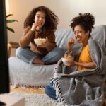 75% da população conectada no Brasil assiste à TV linear